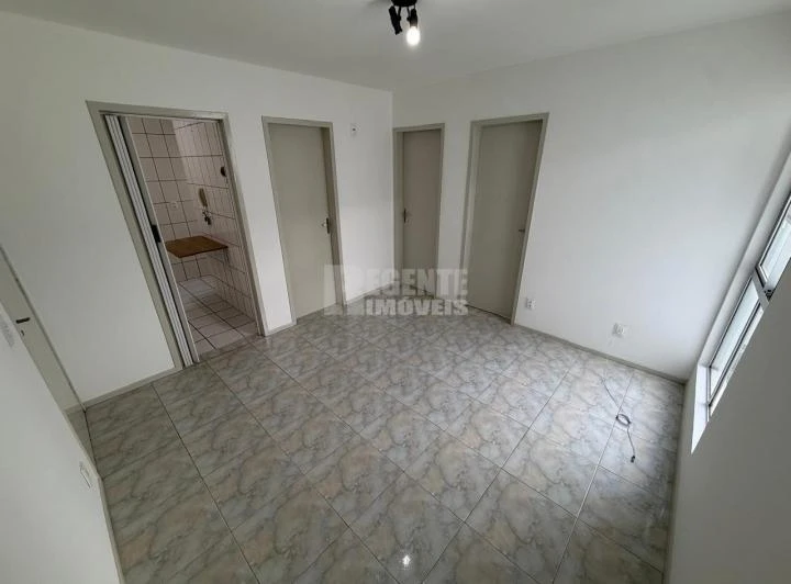 2-bedroom apartment with a separate closed kitchen — photo 3