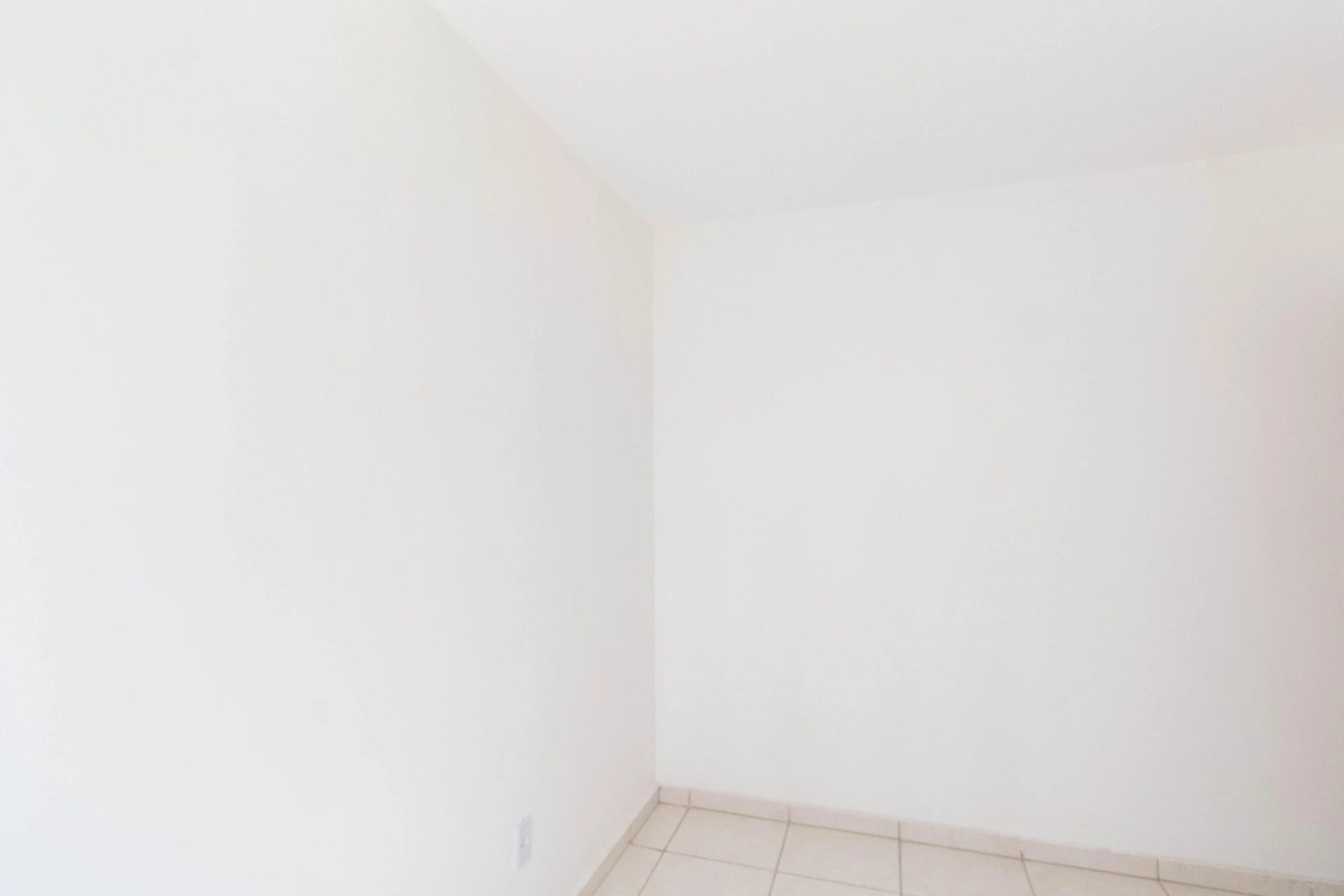 2-bedroom apartment in a building with a pool — photo 33
