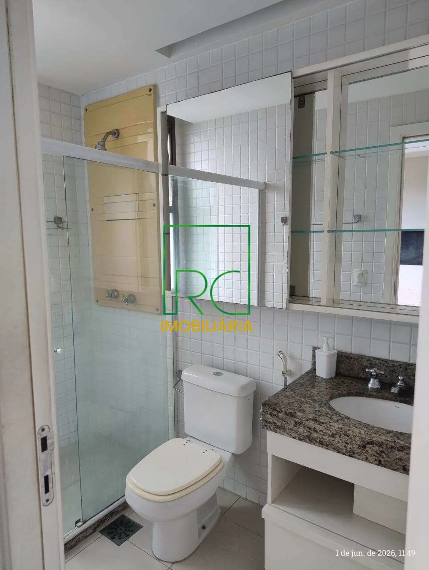 234 m² unfurnished apartment with 4 en-suite bedrooms — photo 36