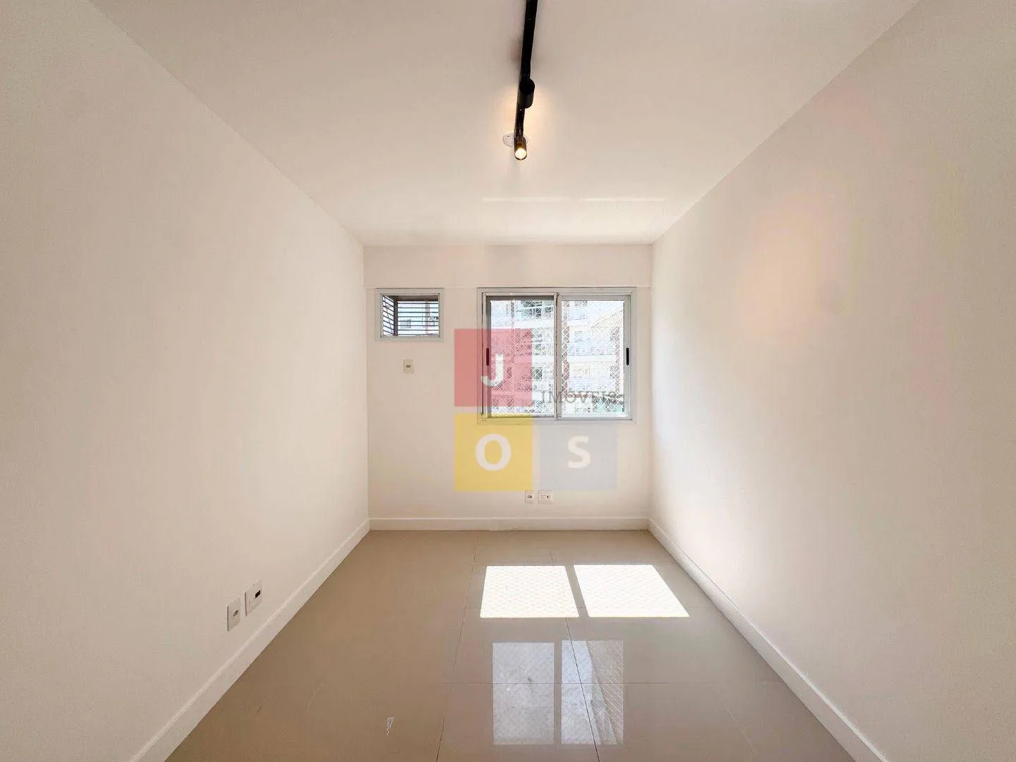 2-bedroom apartment with 2 bathrooms, 72 m² — photo 18
