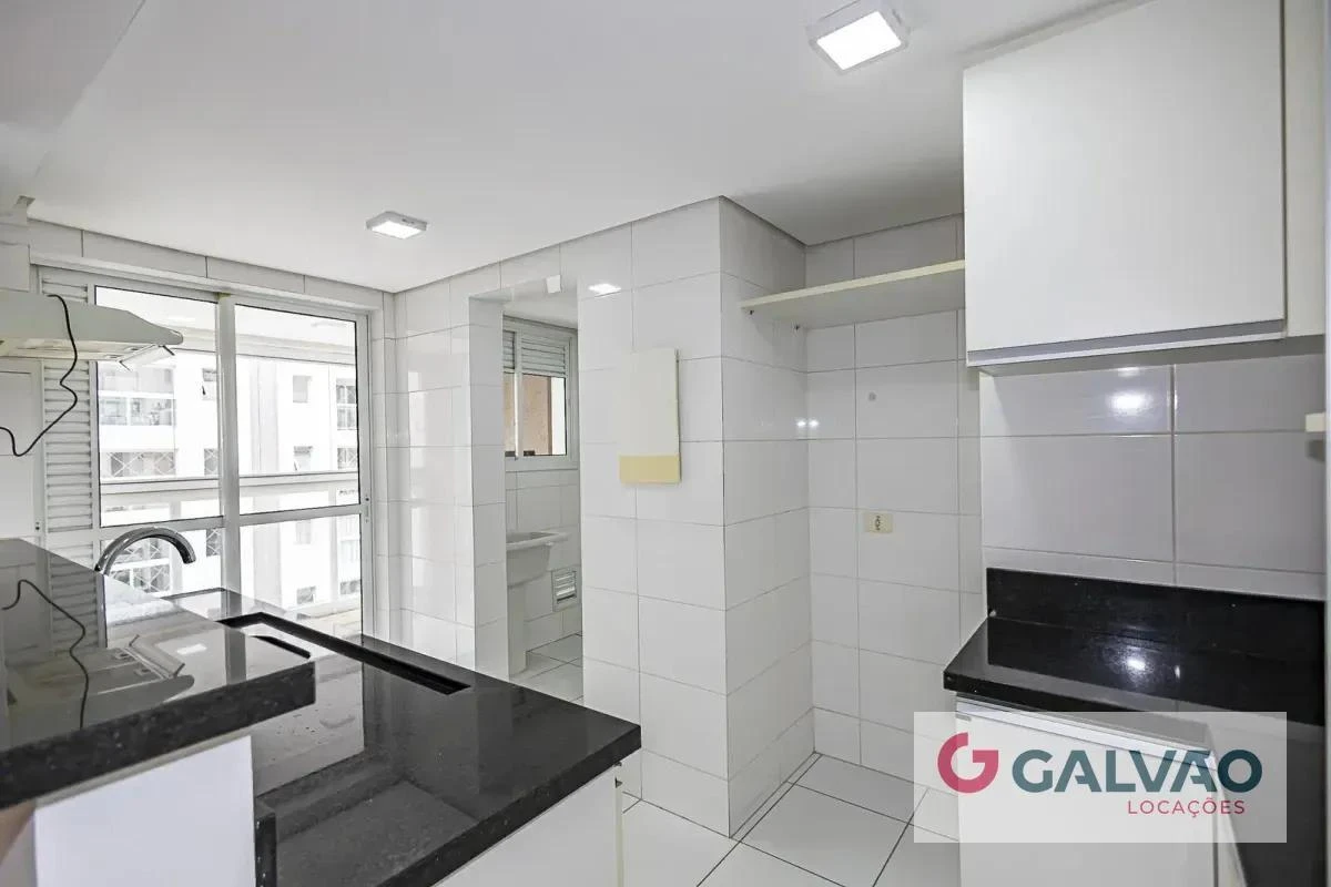 Apartamento com piso de madeira ou laminado, Rebouças