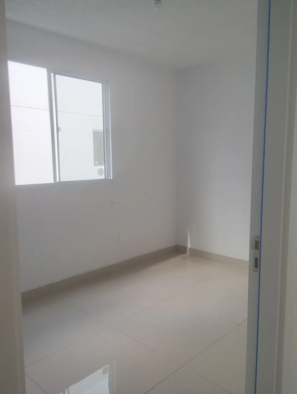 Apartamento com 2 dormitórios e banheiro com box de vidro — photo 11