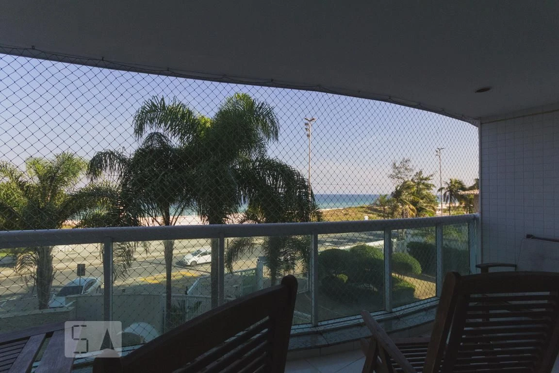 Furnished apartment with 2 en-suites and a balcony — photo 20
