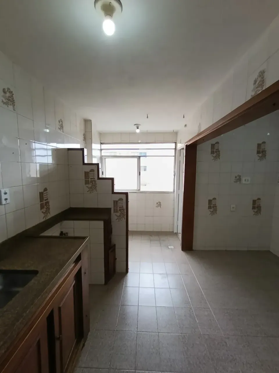 Unfurnished 3-bedroom apartment with 2 bathrooms — photo 3