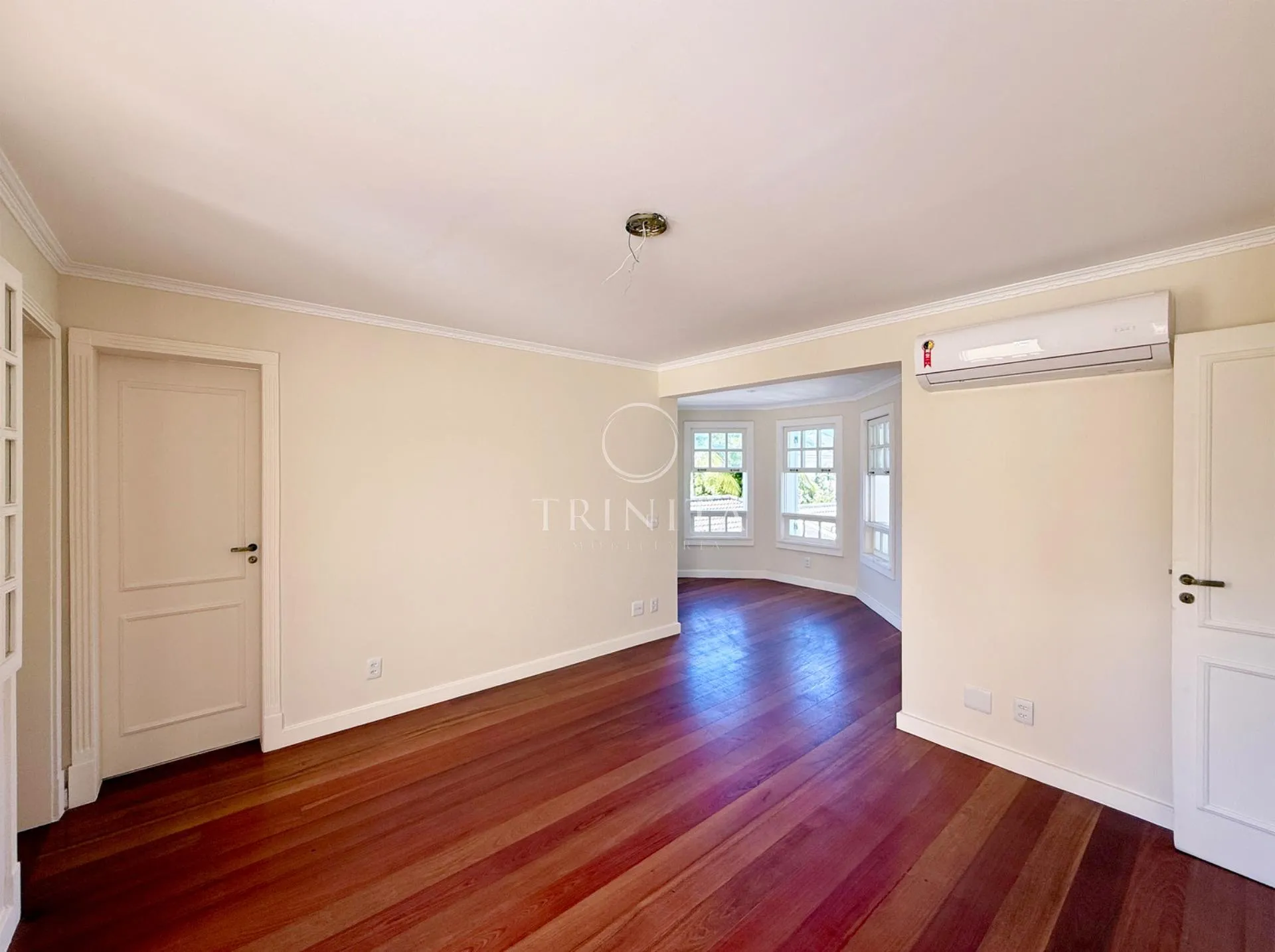 Casa mobiliada com 4 quartos e 6 banheiros 660 m² — photo 32