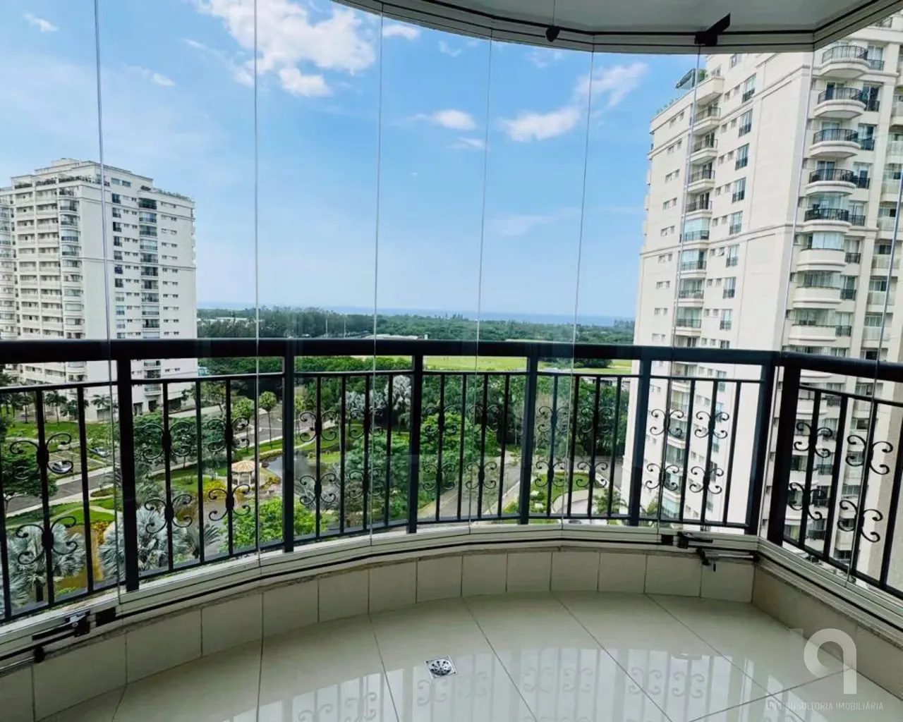 Apartamento de 289 m² com vista para a água e banheira — photo 5