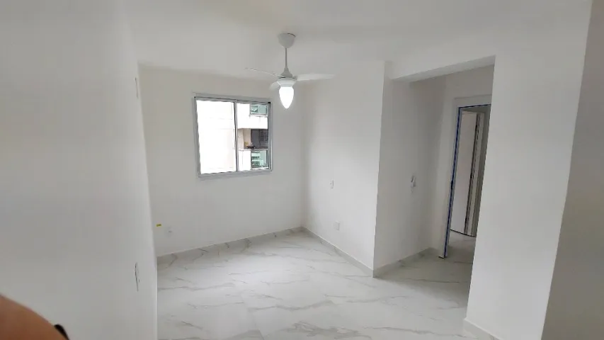 2-bedroom apartment in a building with a gym — photo 15