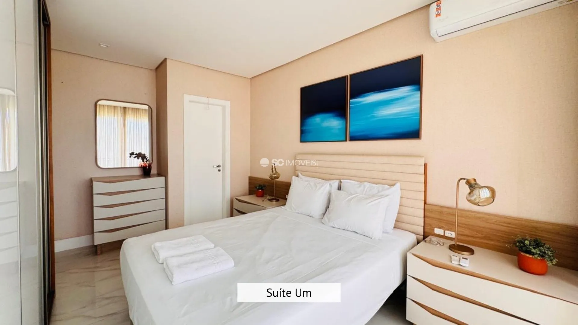 Furnished 2-bedroom apartment with balcony and 111 m² — photo 32