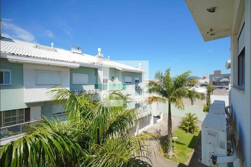 Apartment, 205 m², with a glass-enclosed balcony — photo 7