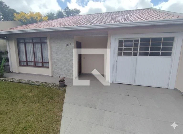 Casa con piso de madera o laminado en Curitiba — photo 26