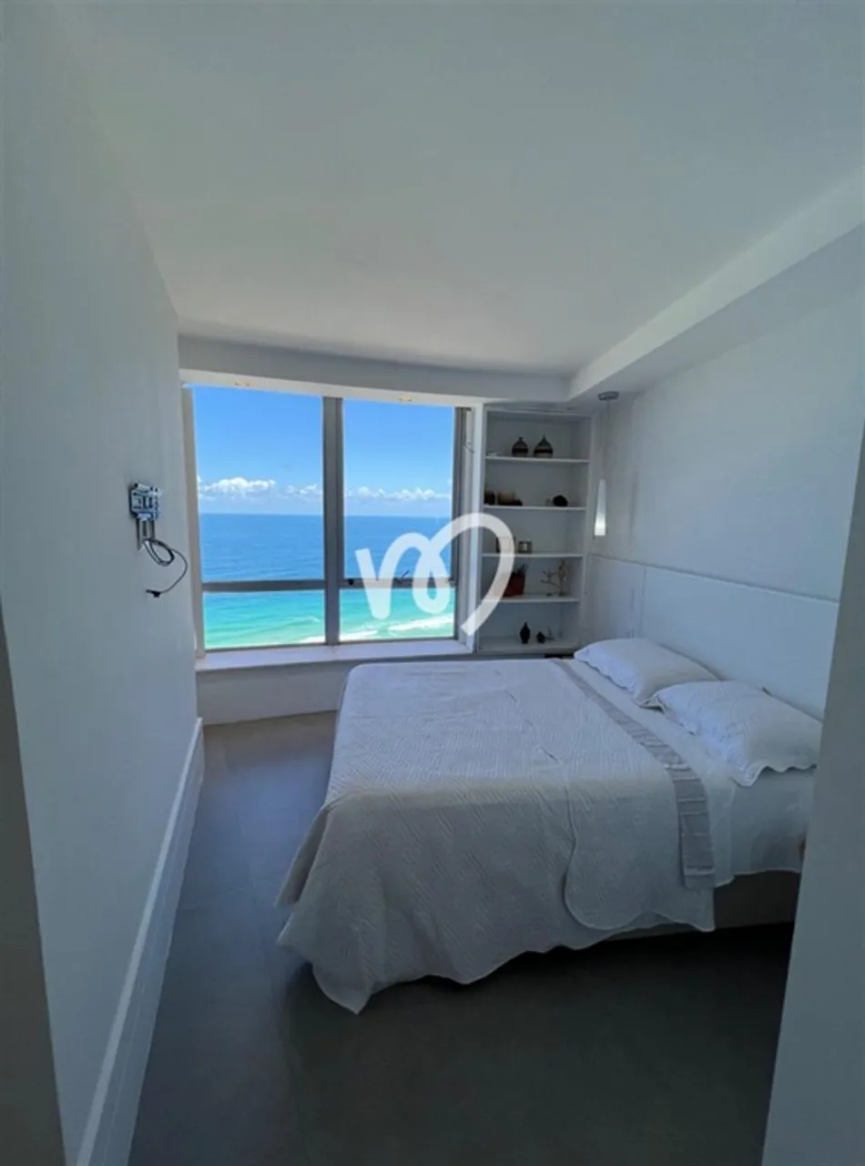 Furnished apartment with 4 bedrooms and 4 bathrooms — photo 16