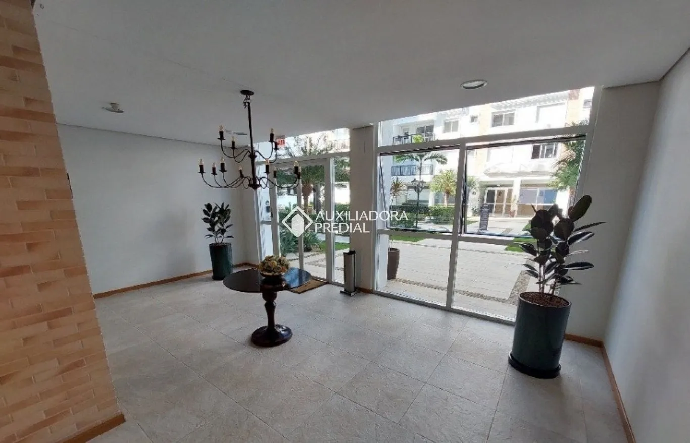 Apartment with open-plan kitchen and private garden — photo 11