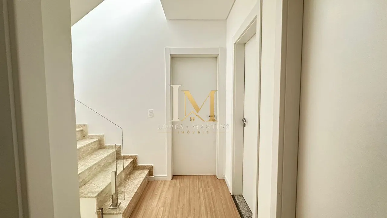 House with 3 bedrooms and a balcony — photo 22