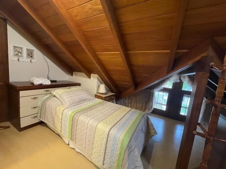 Ванна и 6 спален: дом 320 м² — photo 18