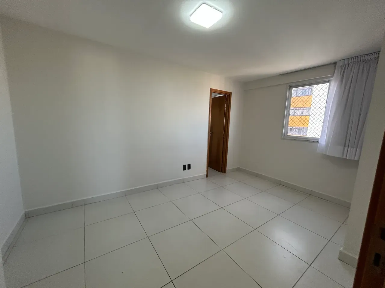 3-bedroom apartment, all with their own bathrooms, 137 m² — photo 5