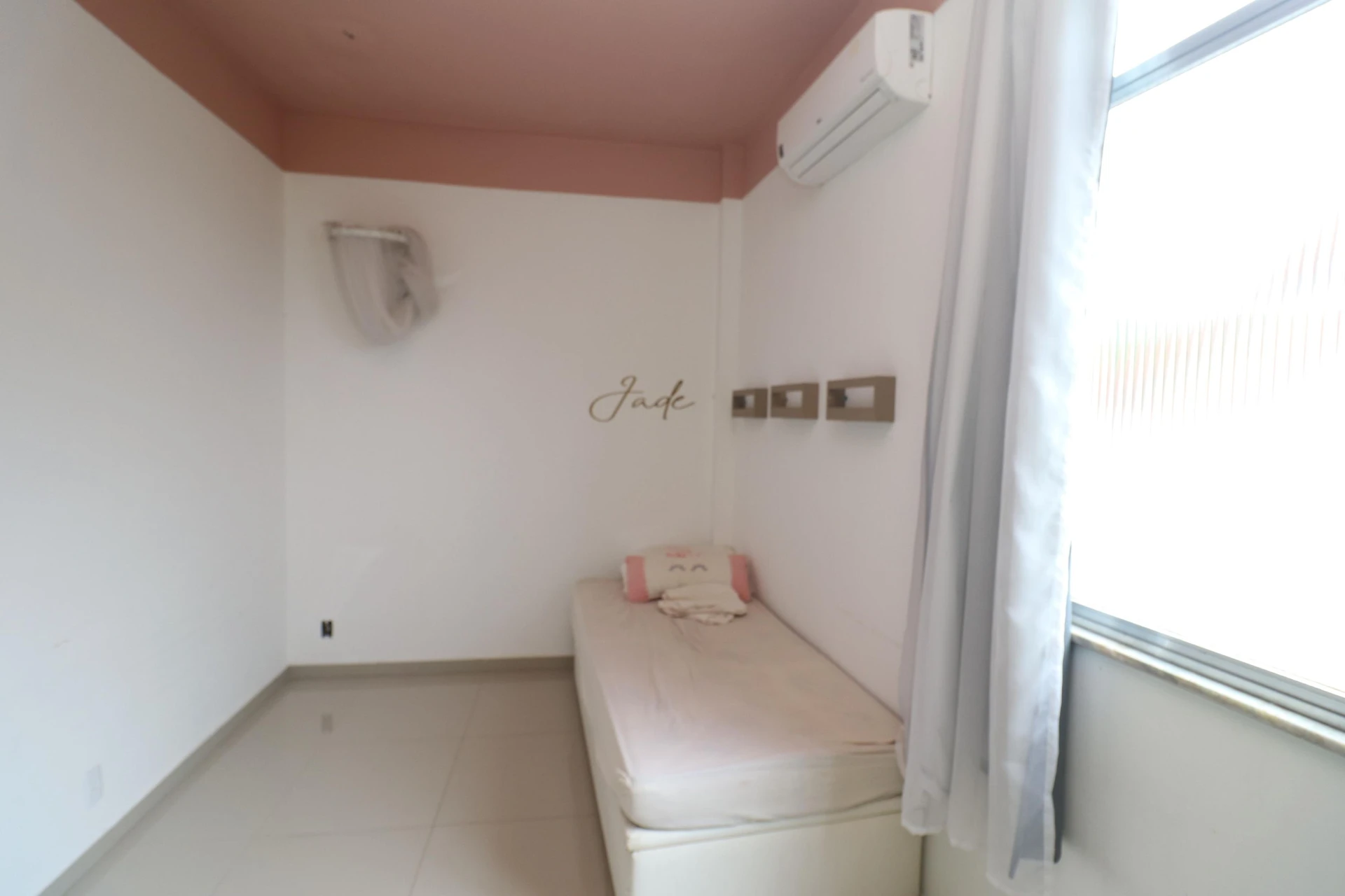 10-bedroom house with a bathtub in Rio de Janeiro — photo 12