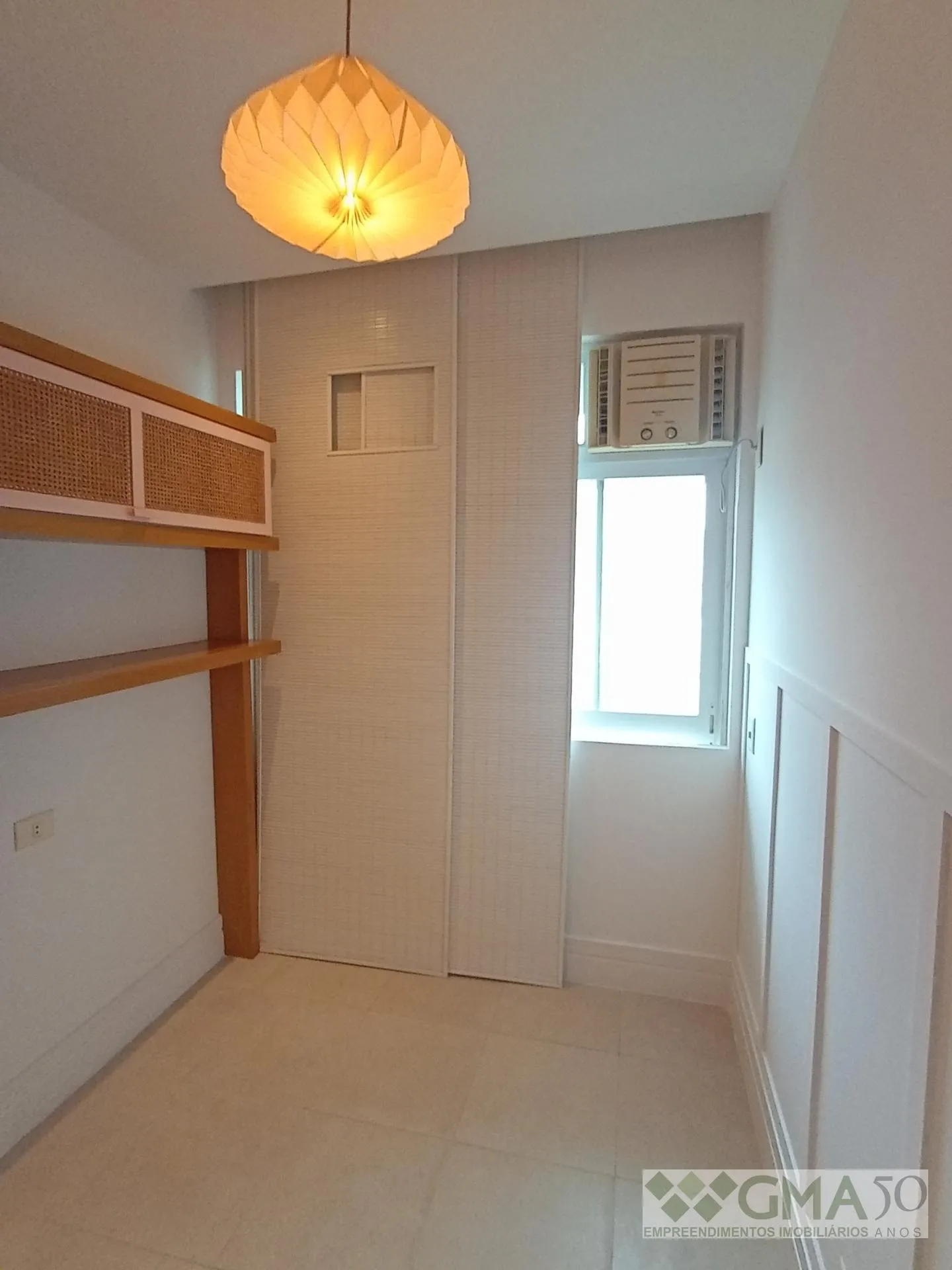 3-bedroom apartment with a mountain view — photo 13