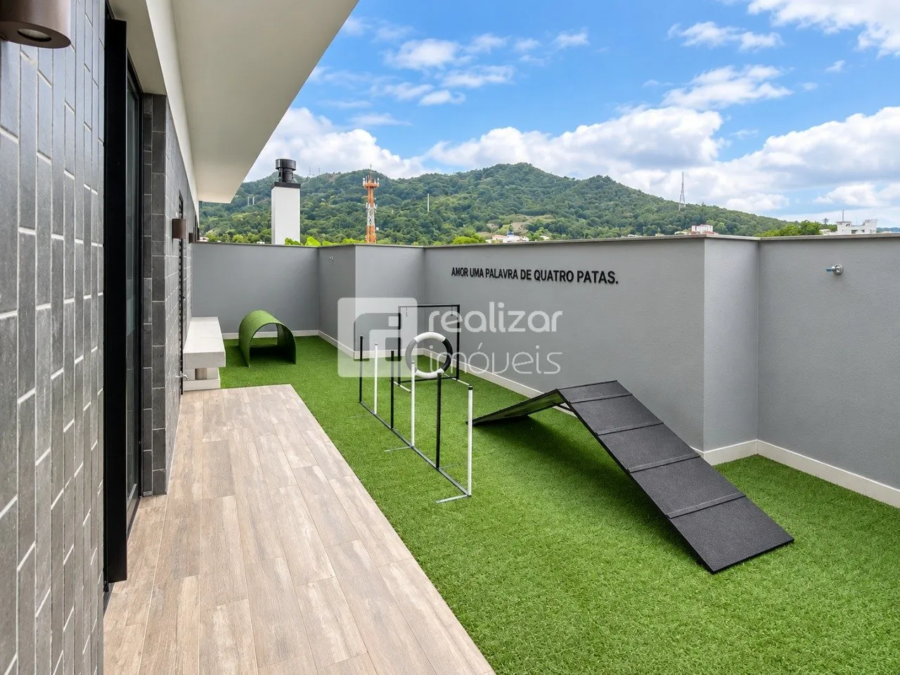 Apartment, 69 m², with a grill on the balcony — photo 44