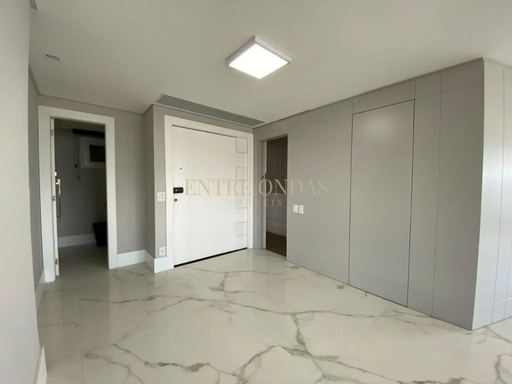 Вид на воду та 4 спальні: квартира 304 м² — photo 50