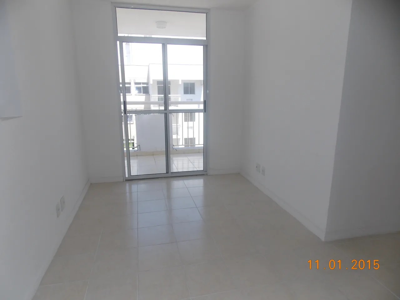 Apartment with 2 bedrooms and a closed-off kitchen — photo 2