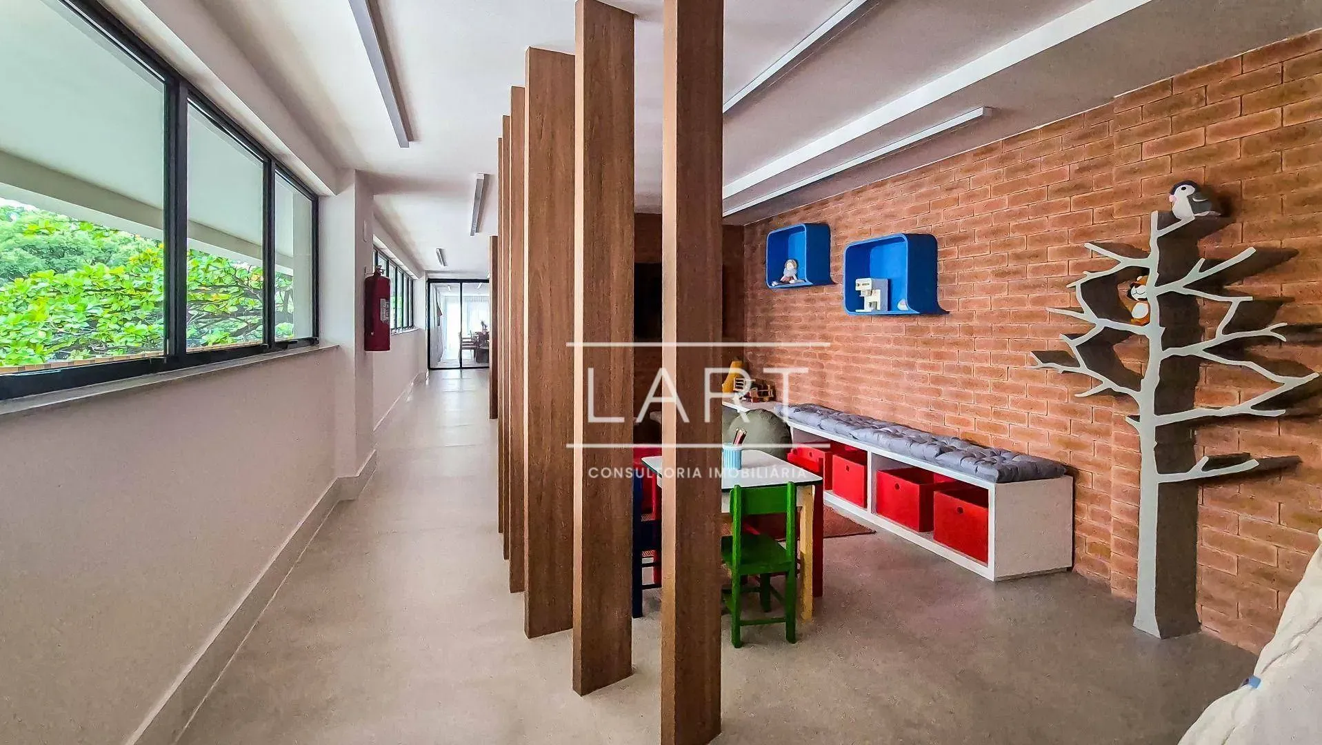 Furnished 100 m² apartment on the 5th floor with 1 parking — photo 19