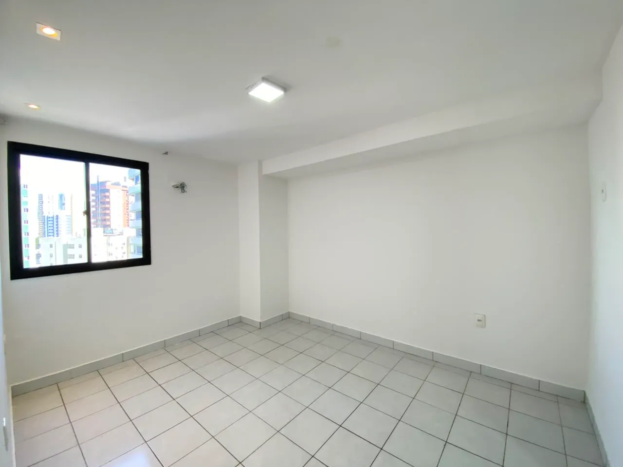 3-bedroom apartment with a private BBQ spot — photo 12