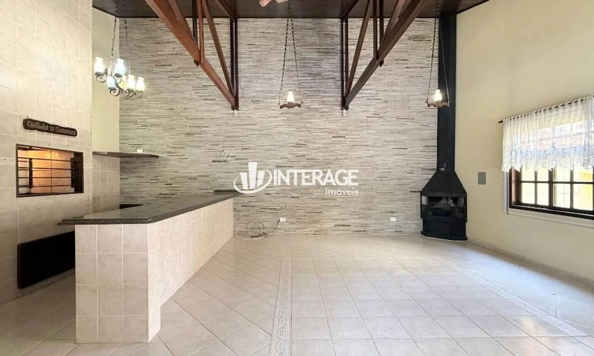 3-bedroom house with a bathtub — photo 38