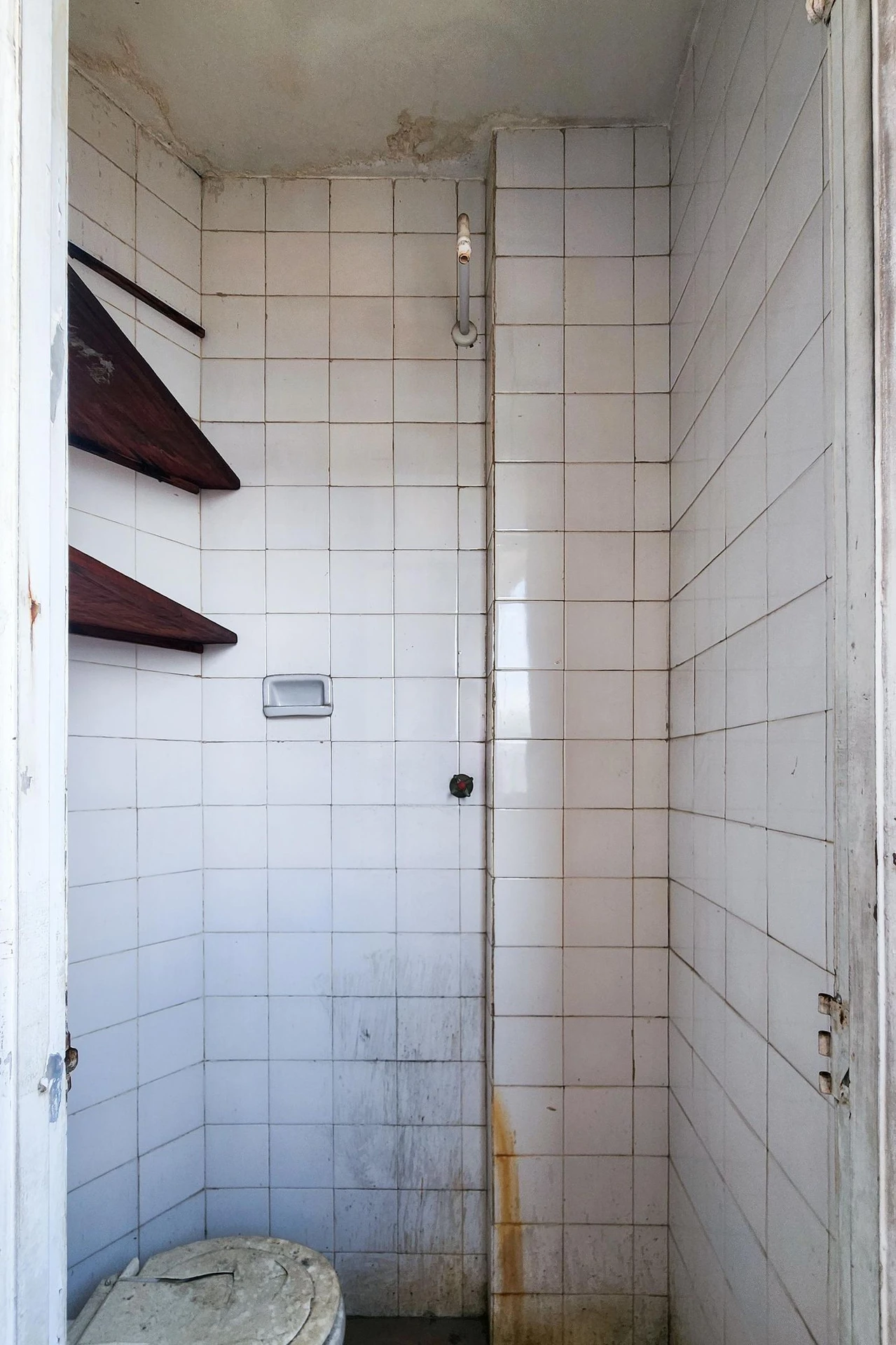 1-bedroom unfurnished apartment with 1 bathroom and parking — photo 25