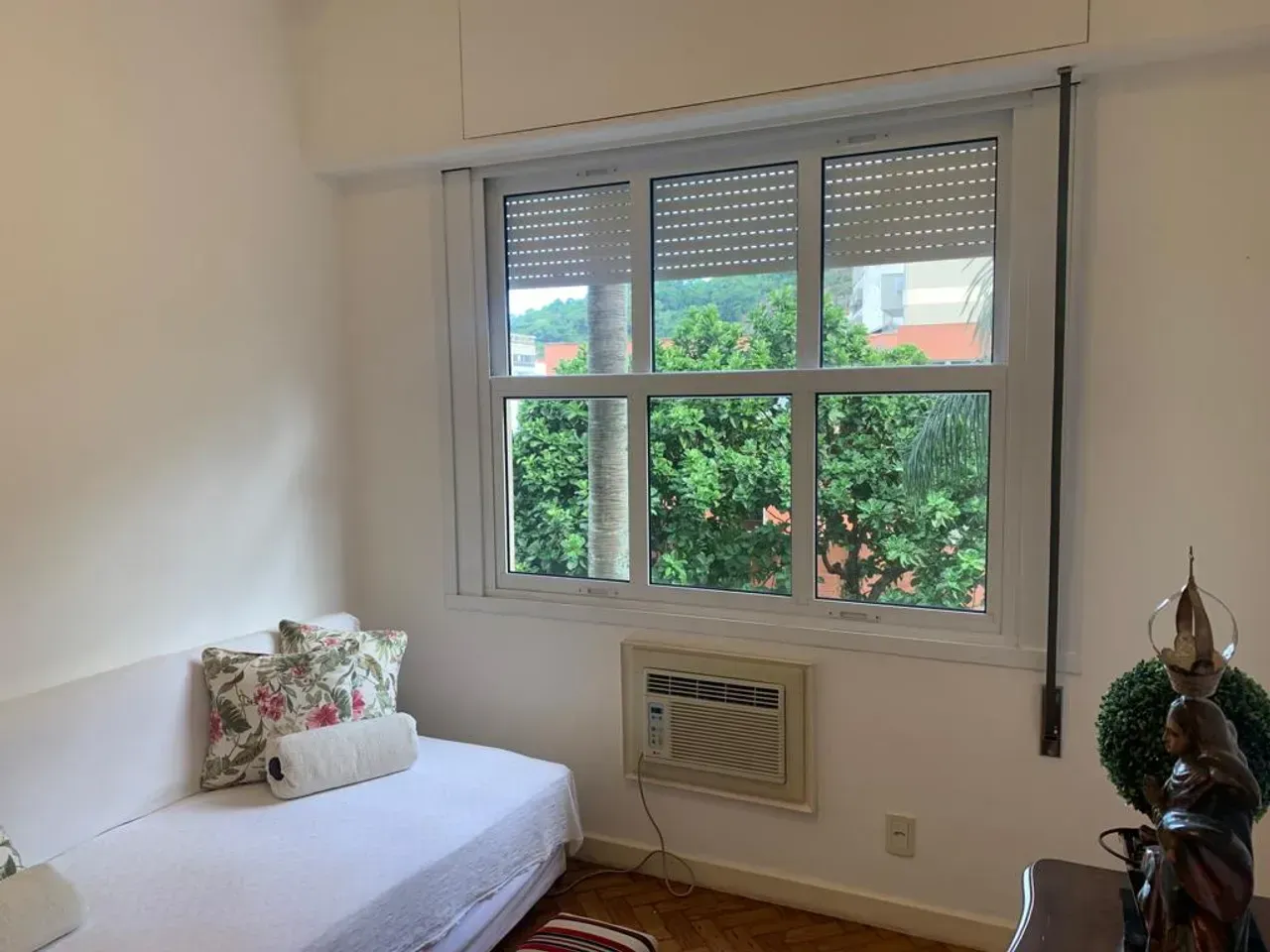 Furnished 110 m² apartment with 3 bedrooms and 3 bathrooms — photo 13