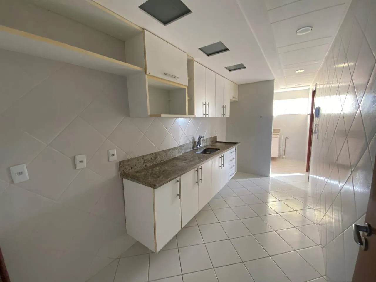 93 m² apartment with 2 bedrooms and a balcony — photo 11
