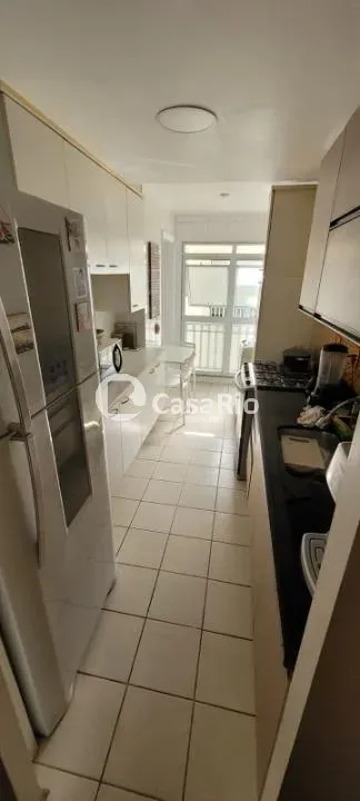 Unfurnished 3-bedroom apartment with mountain city views — photo 21