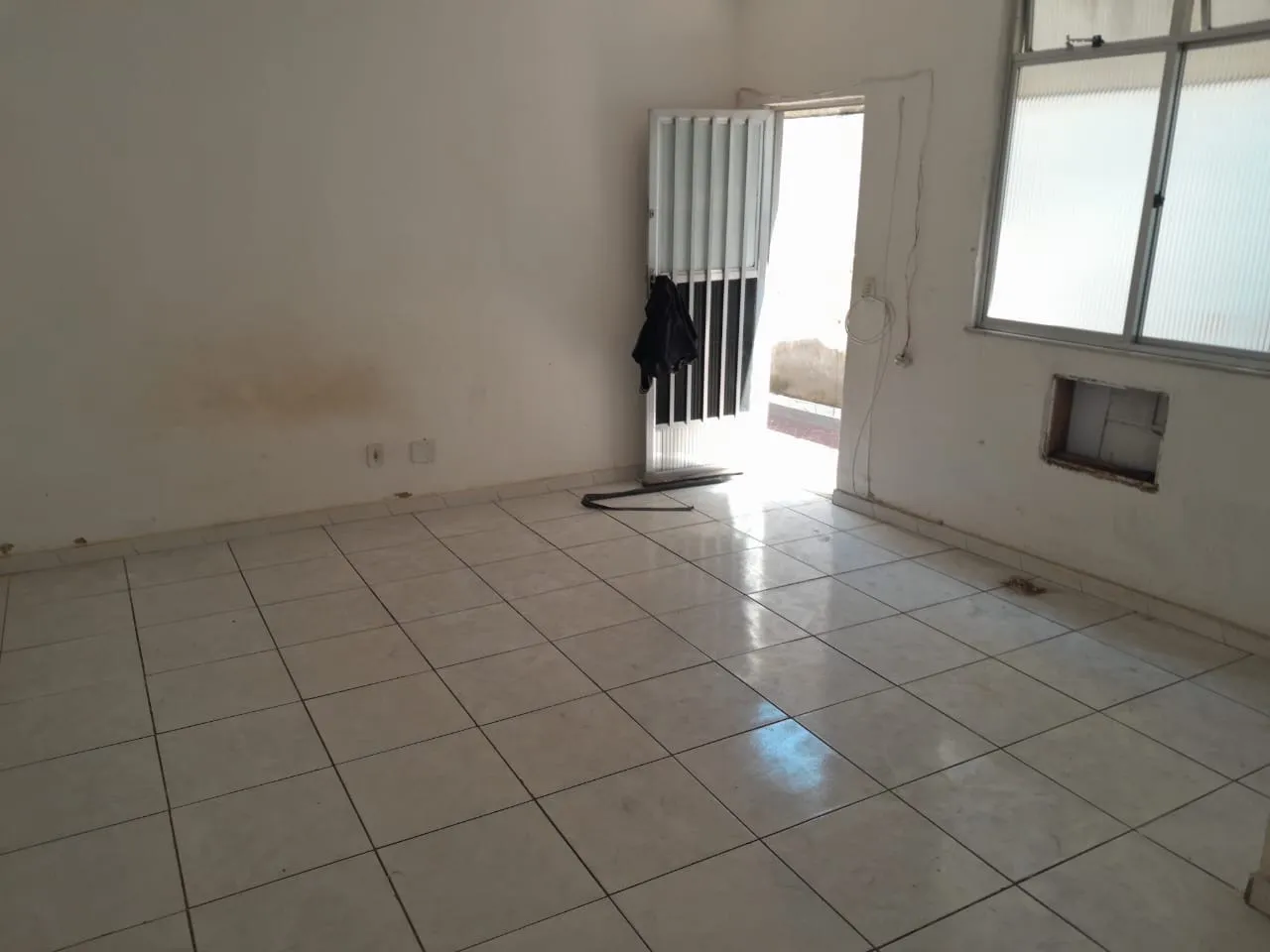 Estudio sin amueblar con 1 dormitorio y 1 baño