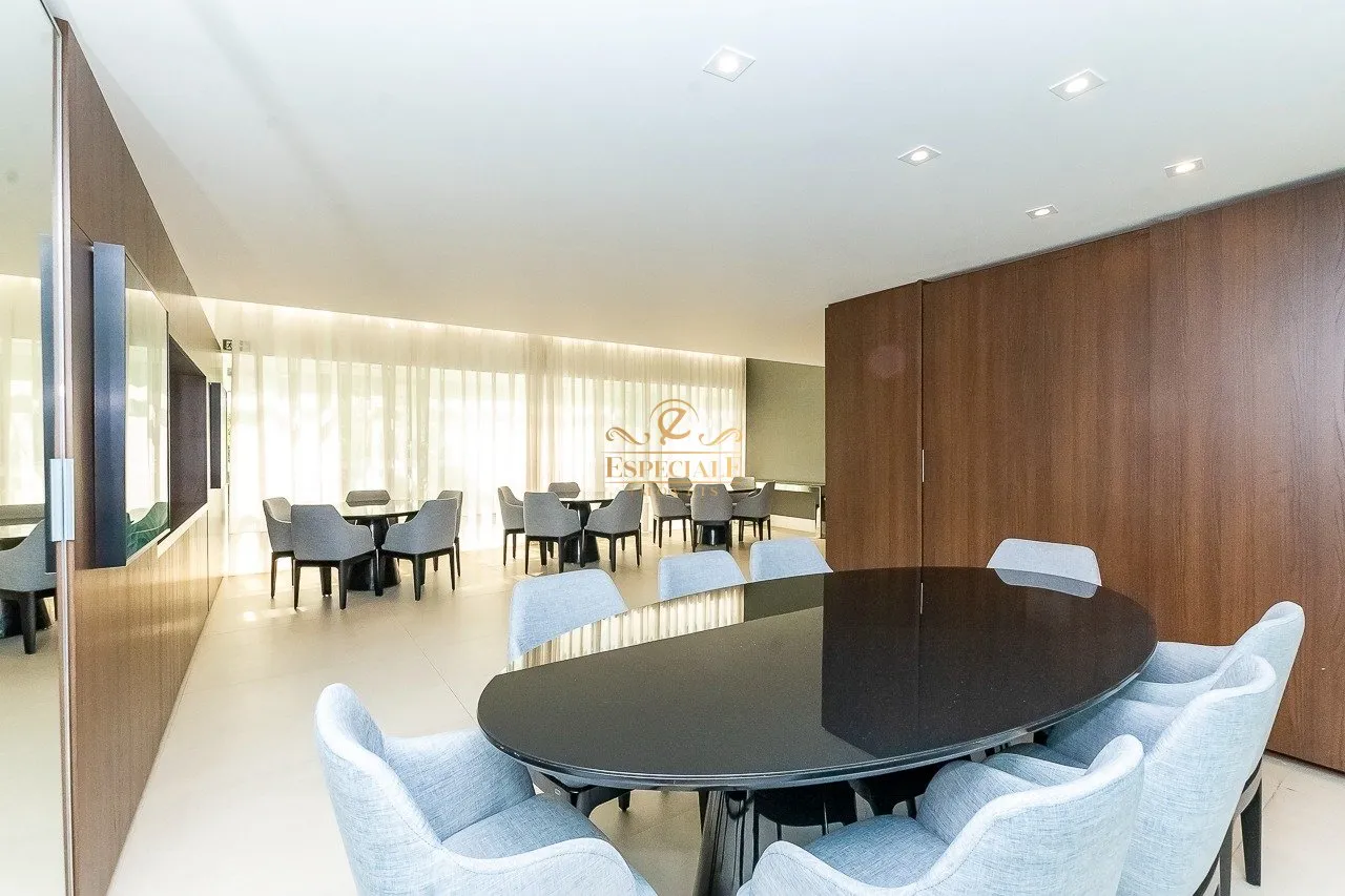 4-bedroom apartment with 2 suites, 331 m² — photo 68