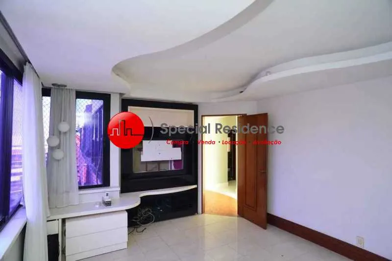 Unfurnished apartment with 5 bedrooms and 5 bathrooms — photo 17