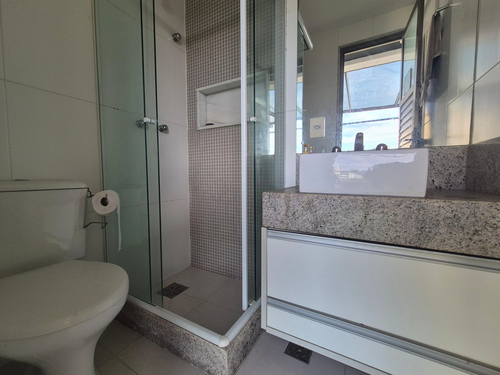 Apartamento de 2 quartos em condomínio com piscina — photo 40