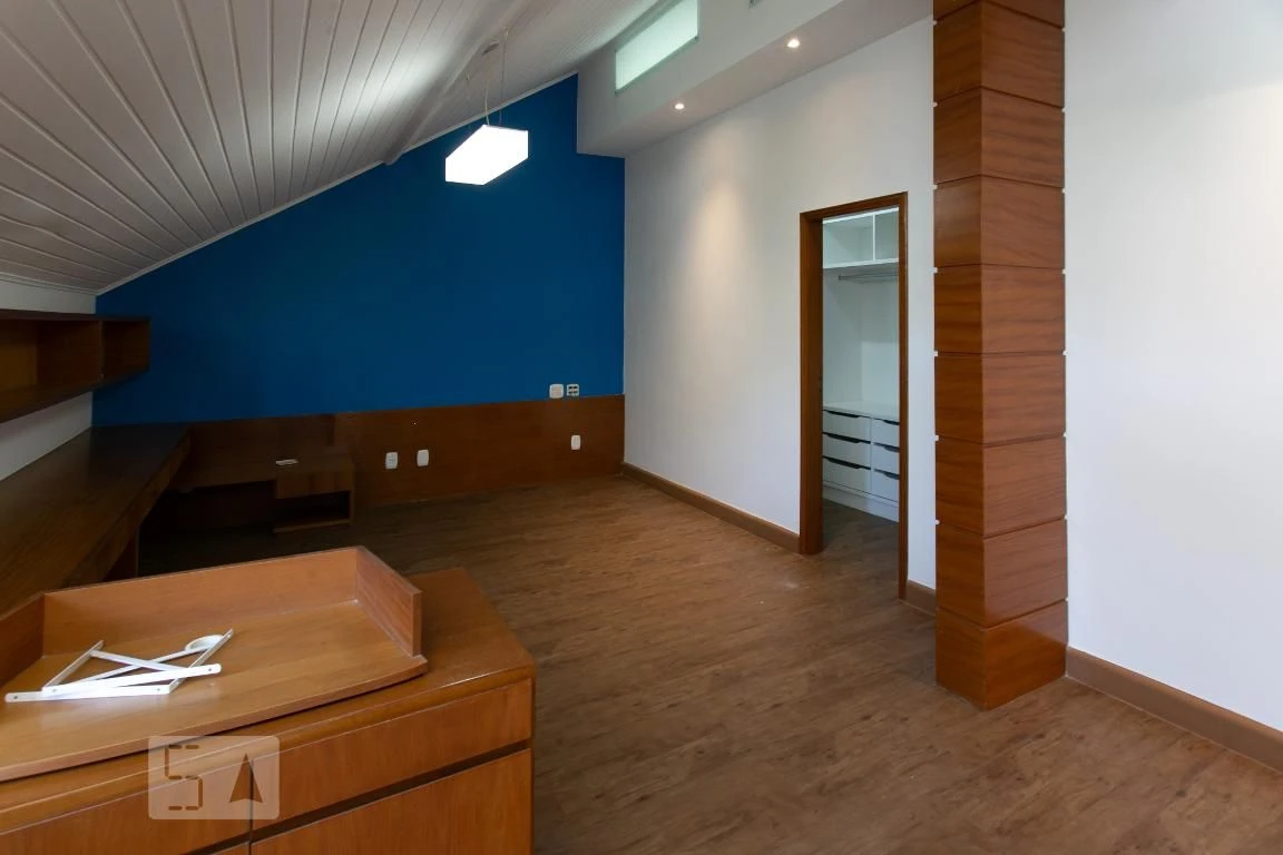 Unfurnished house with 5 en-suite bedrooms and private garden — photo 51