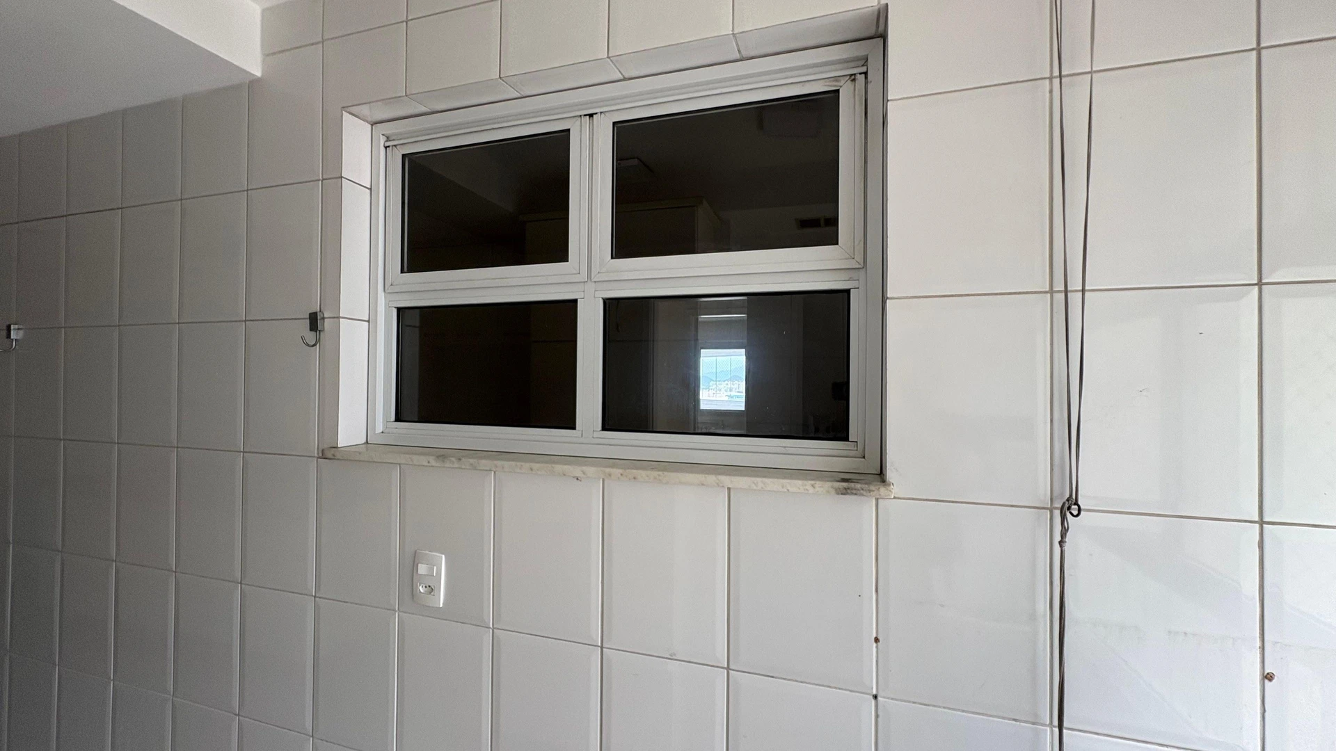 Floor-to-ceiling windows in a 3-bedroom apartment, 105 m² — photo 13