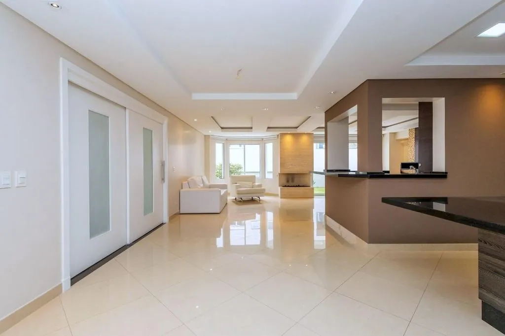 Furnished house 649 m² with 4 en-suite bedrooms — photo 24