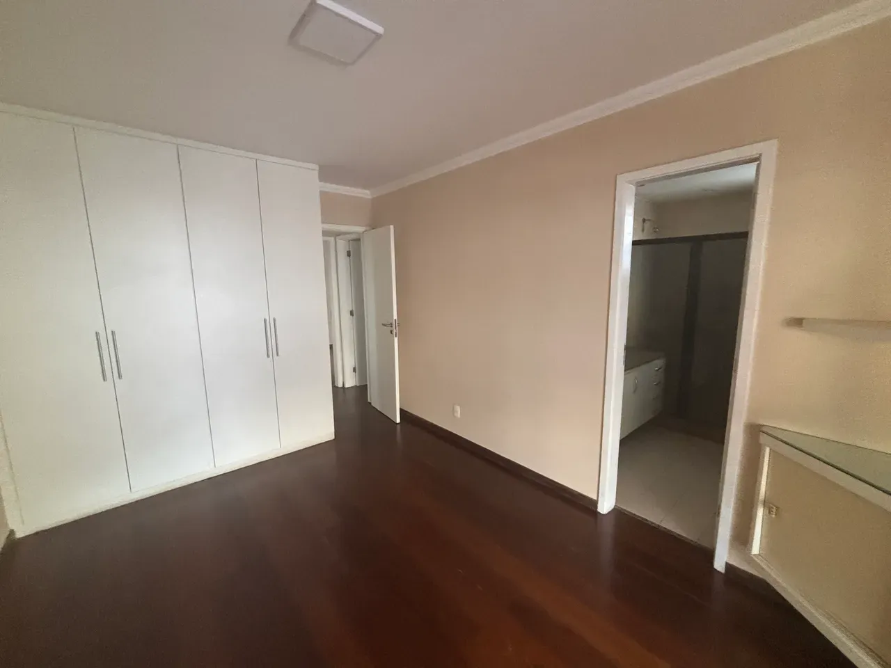 3-bedroom apartment with en-suite and balcony — photo 8