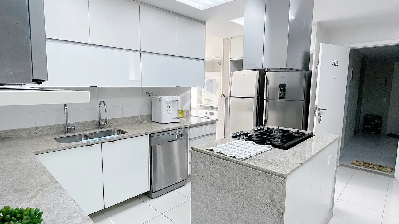 Furnished apartment with 4 bedrooms and 287 m² — photo 2