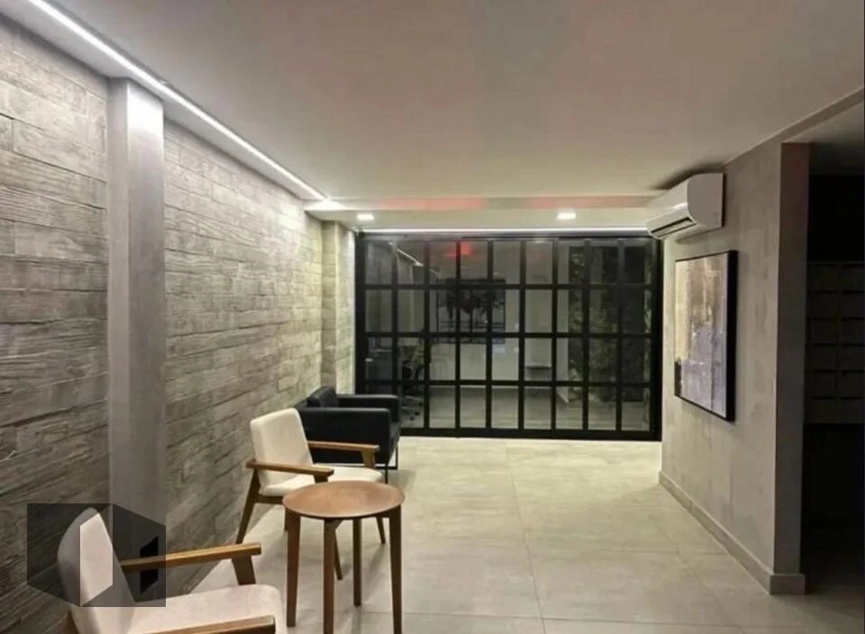 92 m² penthouse with a glassed balcony and 1 suite — photo 9