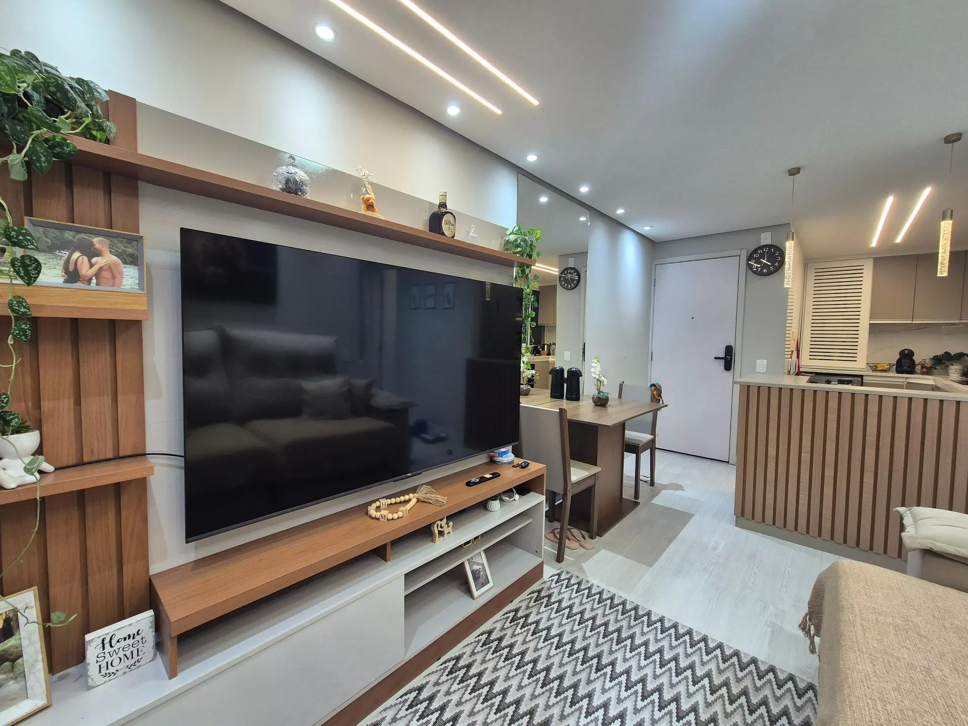 2-bedroom apartment with a washing machine — photo 18