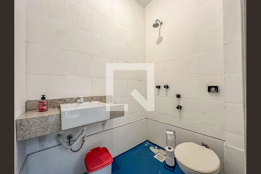 Casa com 4 quartos, jardim privativo e 300 m² — photo 44