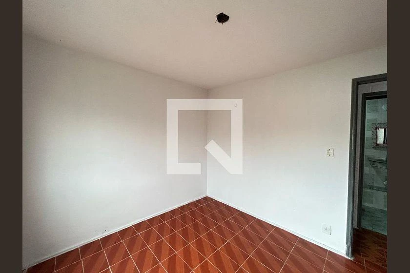 Unfurnished apartment with 2 bedrooms and gas water heater — photo 31