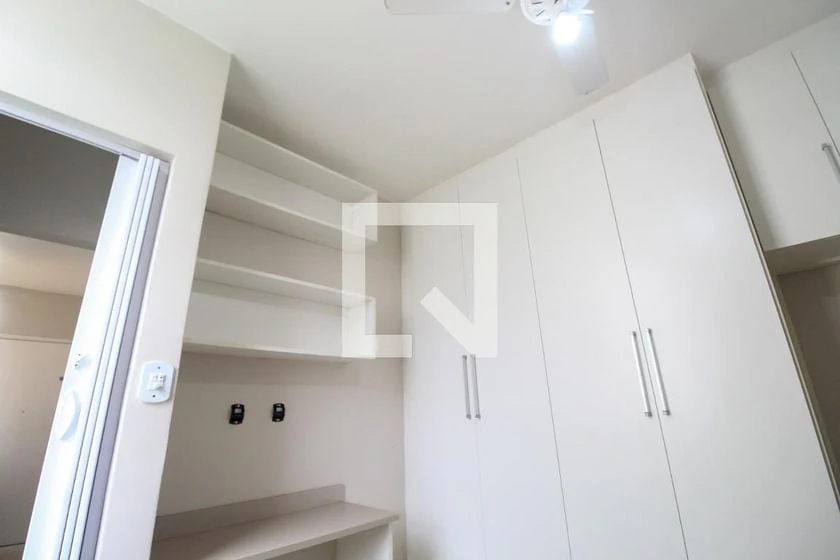 Apartamento sin amueblar de 1 dormitorio y balcón — photo 23