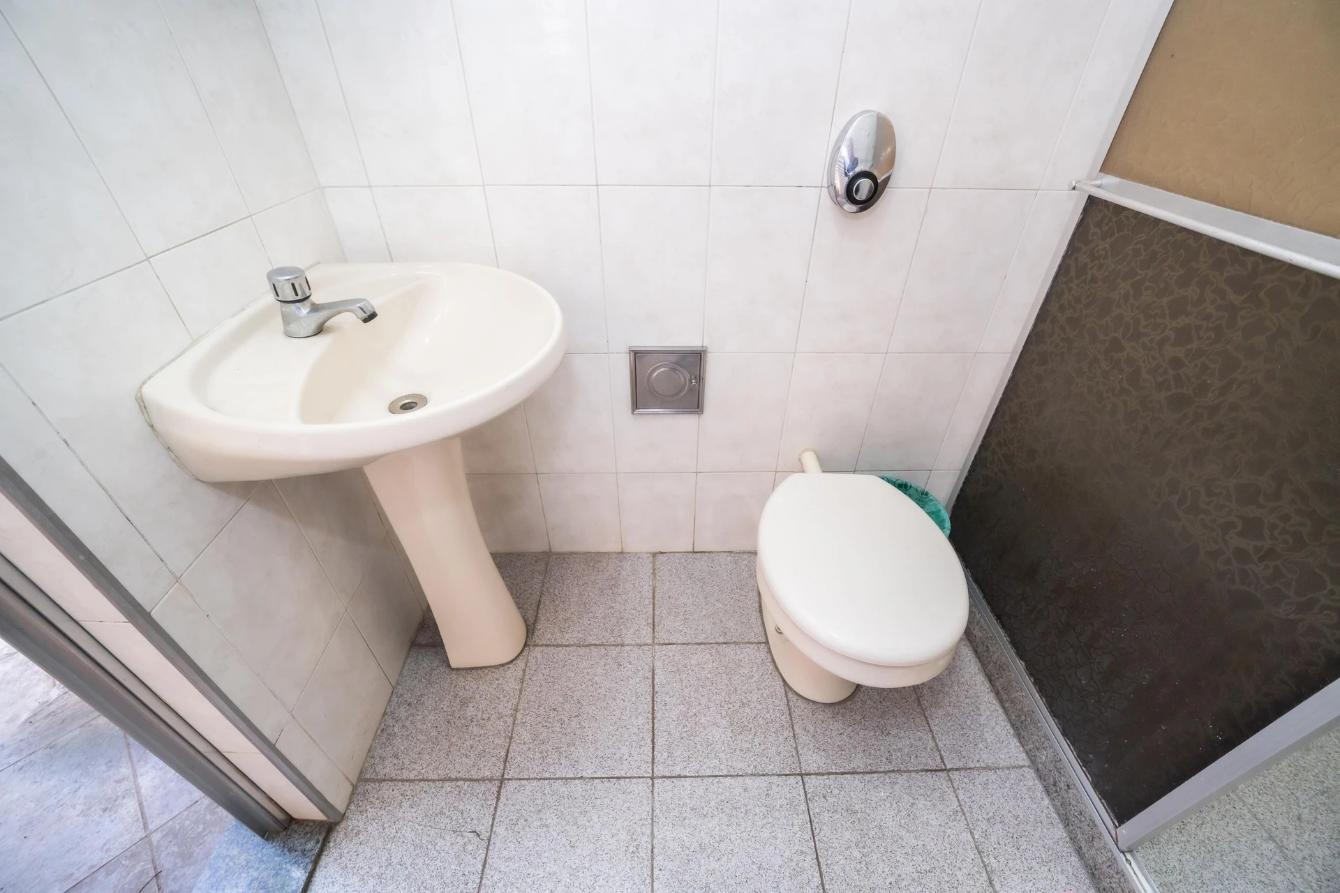 Furnished house, 449 m², with a jacuzzi — photo 100