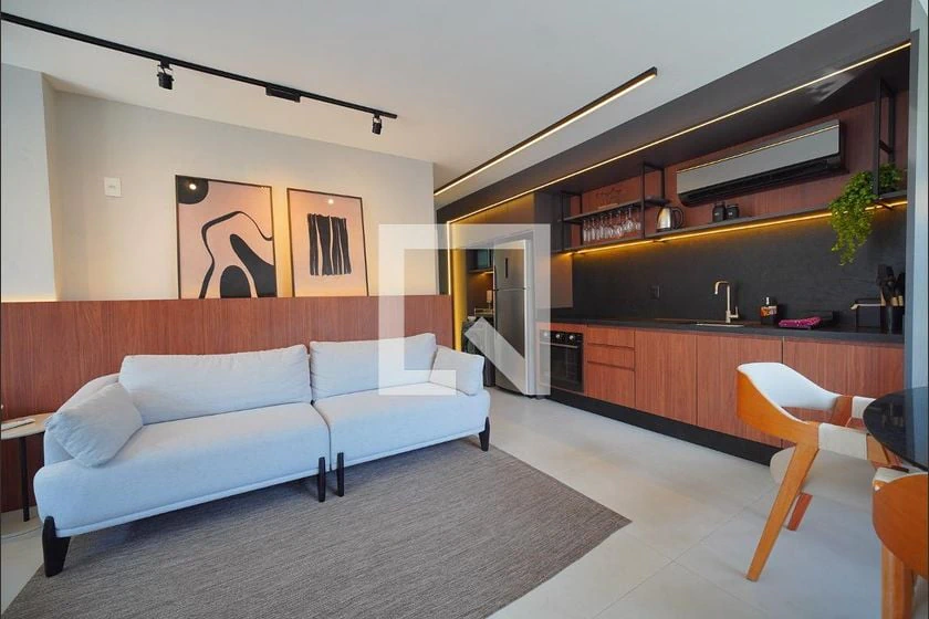 Furnished 1-bedroom apartment with open-plan kitchen — photo 2