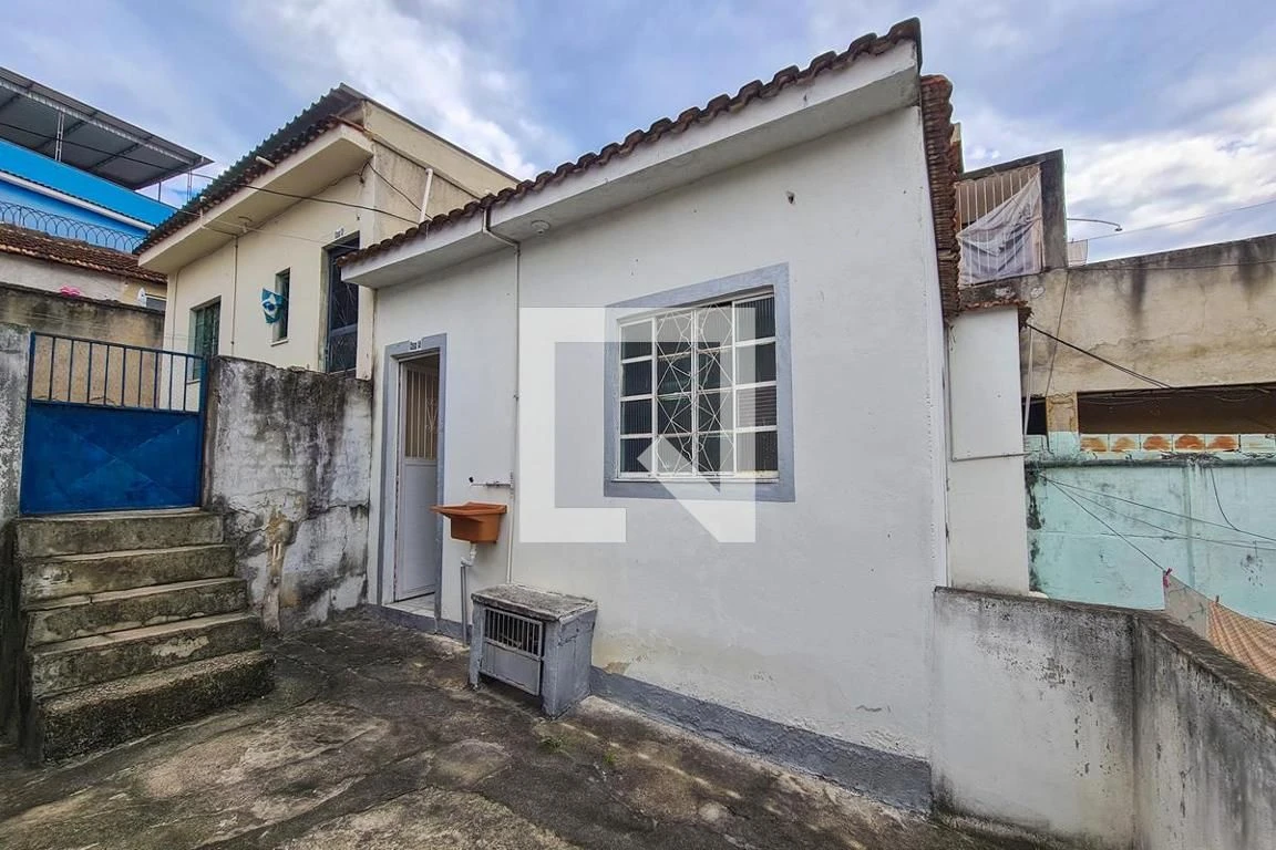 House with a gas water heater and 1 bedroom — photo 16