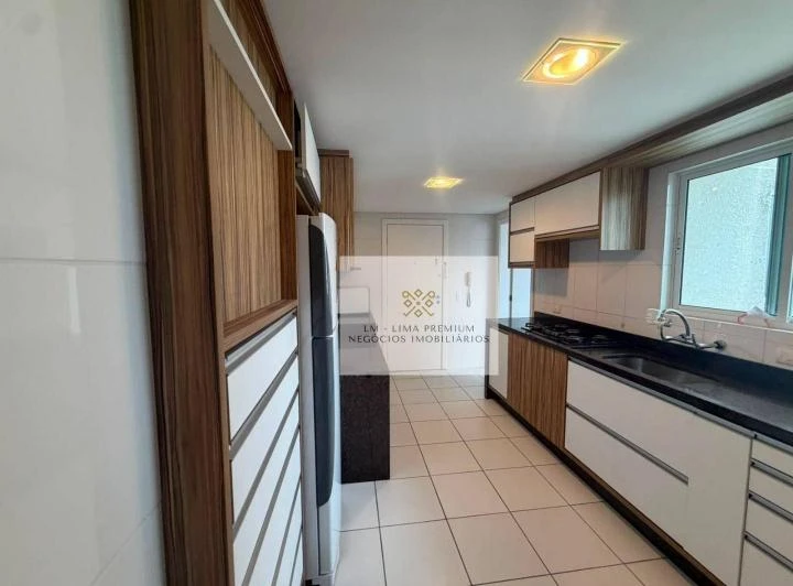Apartamento com 4 quartos, 7 banheiros e 3 vagas — photo 2