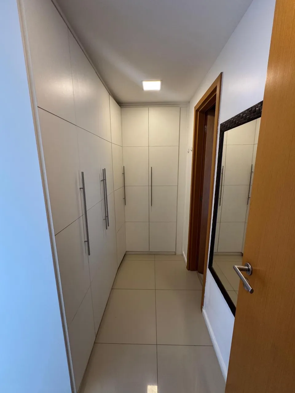 Apartamento duplex mobiliado com 4 quartos e 4 banheiros — photo 17